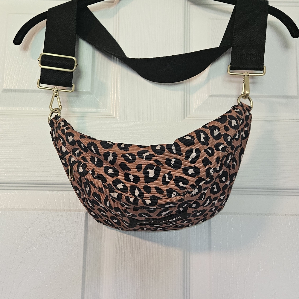 Logan+Lenora Leopard Fanny Pack/ Crossbody